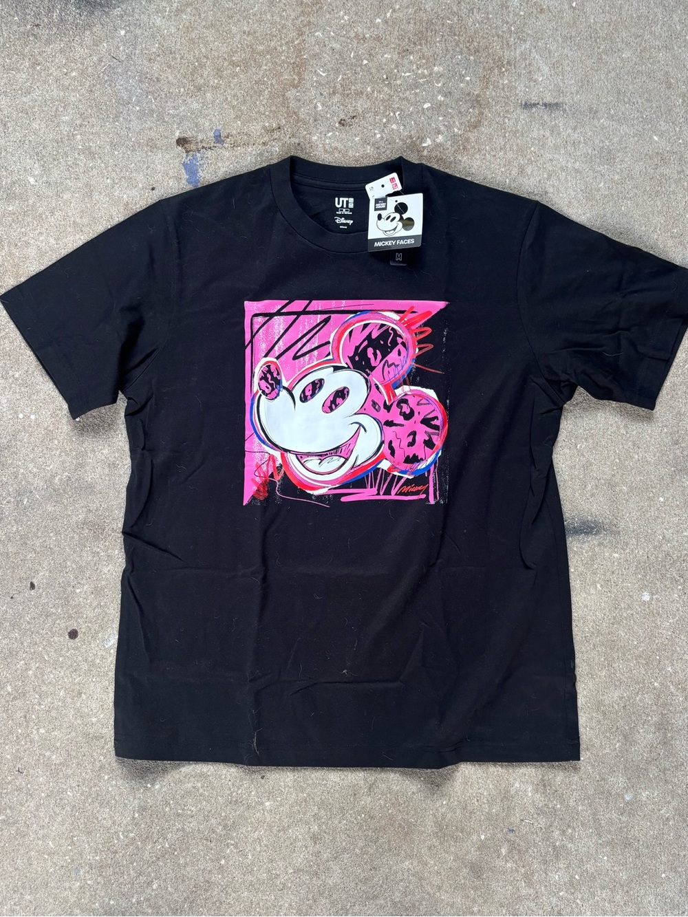 Disney c Uniqlo Black Tee with Pink Mickey Graphic